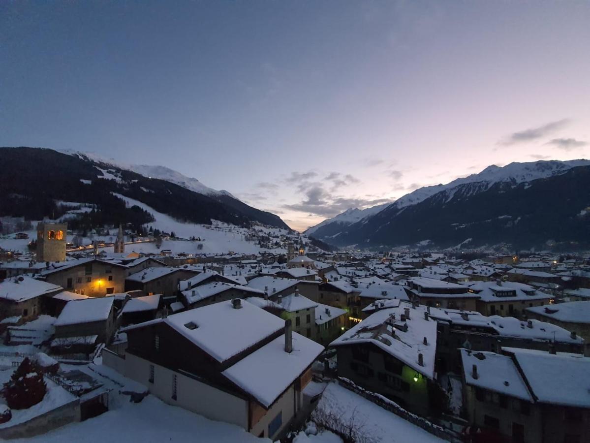 Appartamento Centro Storico Bormio Luaran gambar