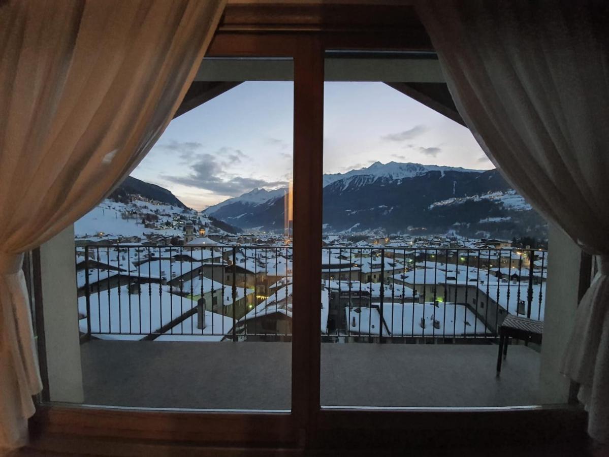 Appartamento Centro Storico Bormio Luaran gambar